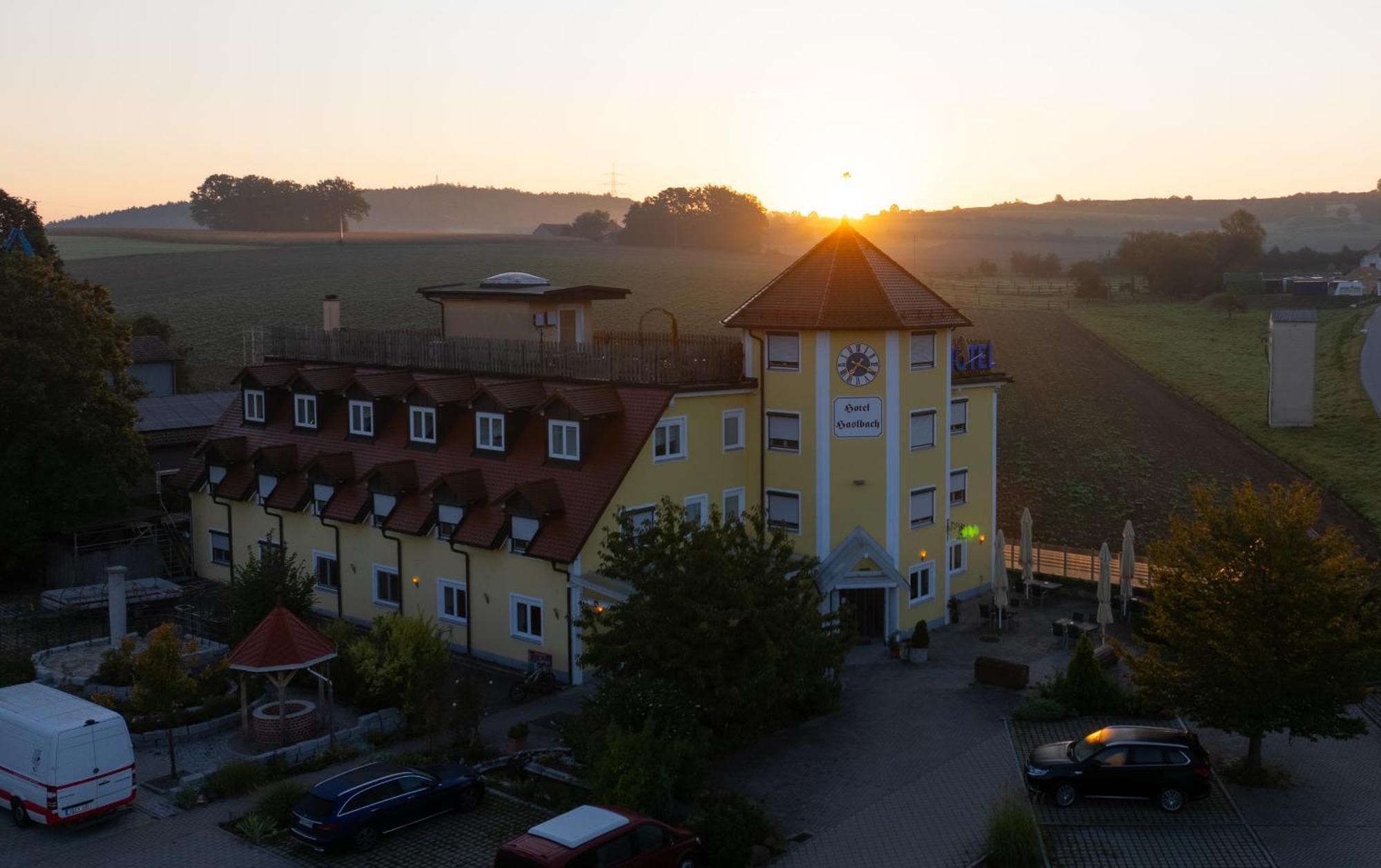 Komfort Apartmenthaus Haslbach Fgz Regensburg Exterior foto